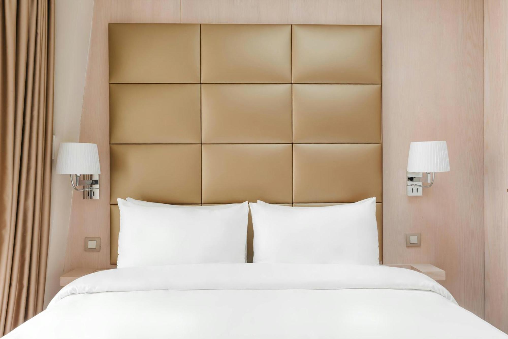 L'Edmond Hotel Parc Monceau 4*